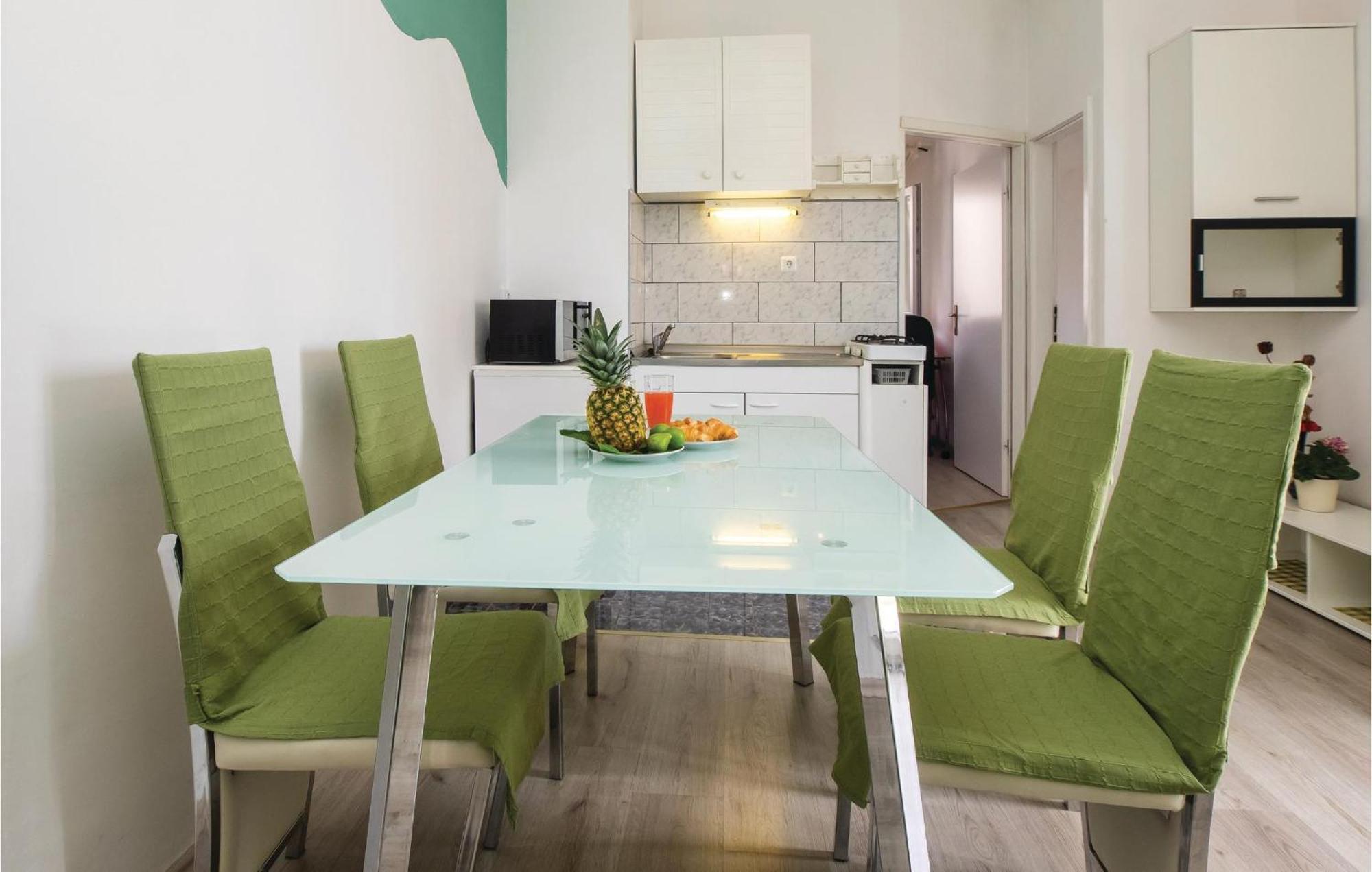 Cozy Apartment In Split With Kitchenette Екстер'єр фото